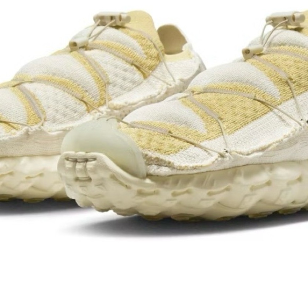 Nike ISPA Mindbody Light Cream (Men Size 6)